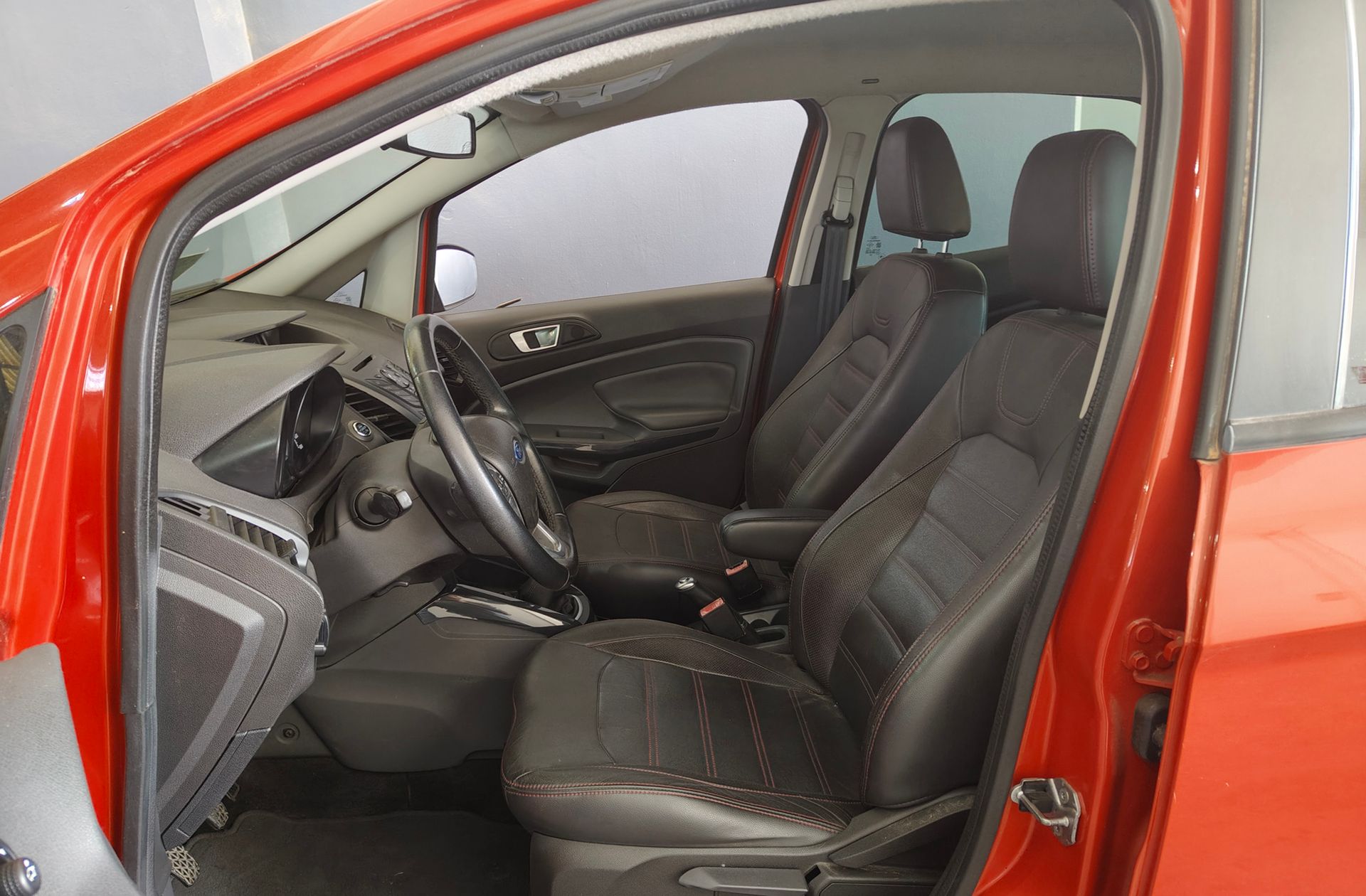 Ford EcoSport 1.5 TDCi Titanium - foto 10