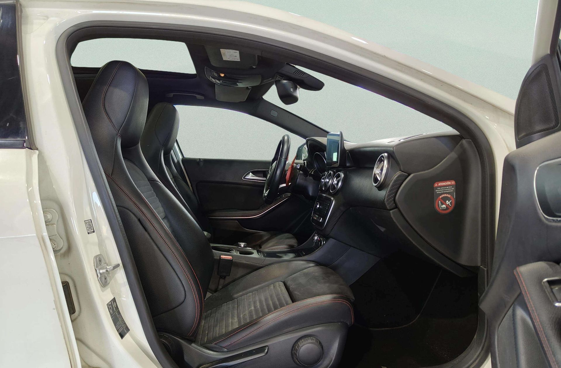 Mercedes-Benz Clase A A 200d Pack AMG - foto 16