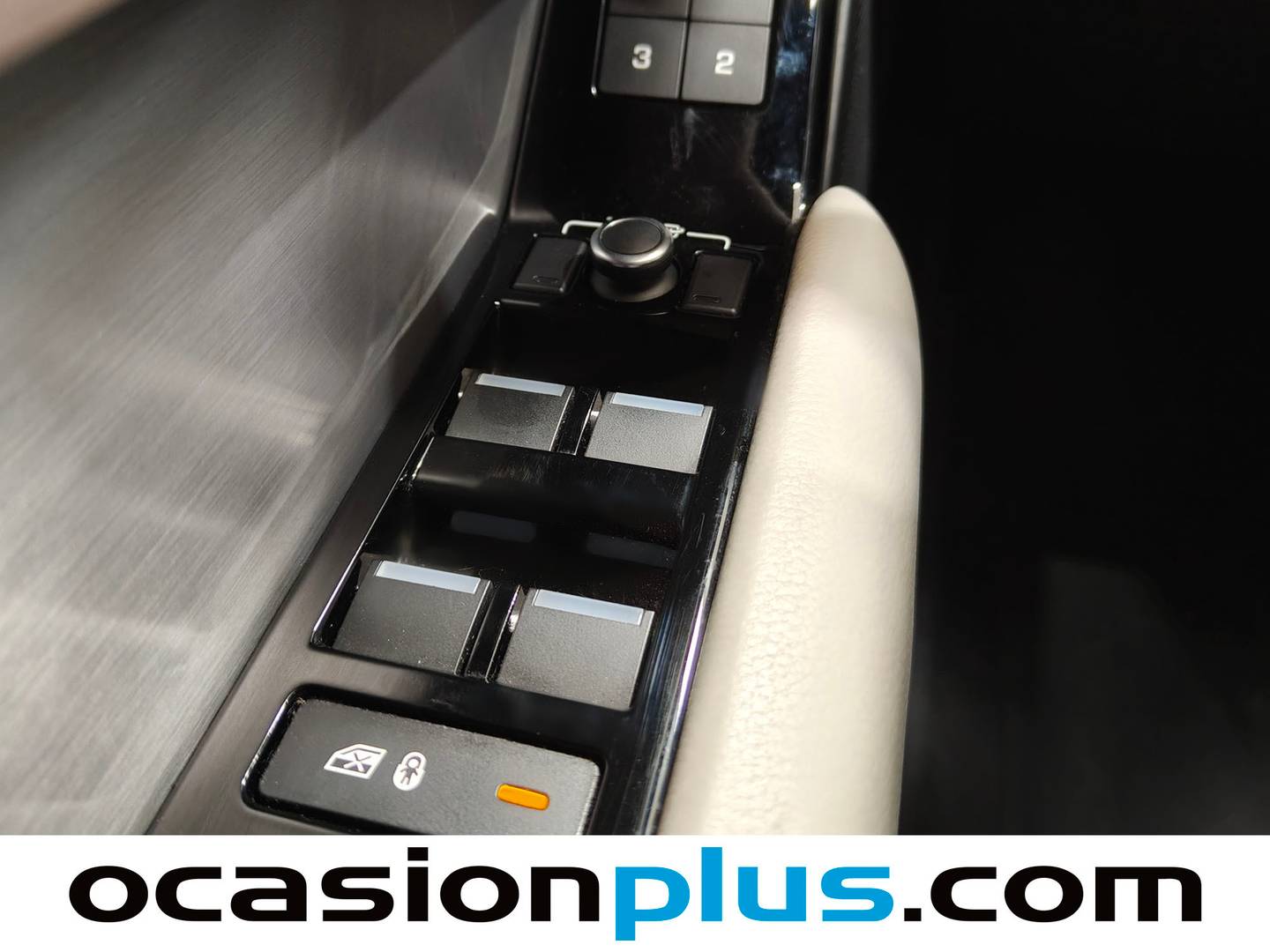 Foto Land Rover Range Rover Velar Land Rover Range Rover Velar P250 R-Dynamic S 4WD Auto (250 CV)