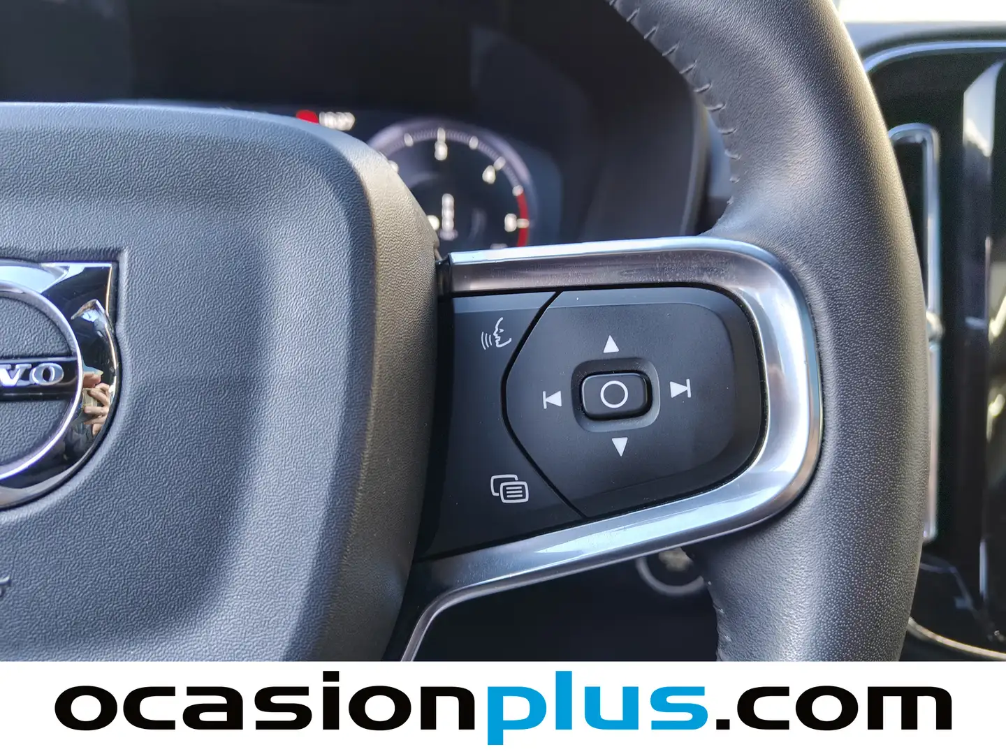 Foto Volvo XC40 Volvo XC40 D4 Momentum AWD Auto (190 CV)