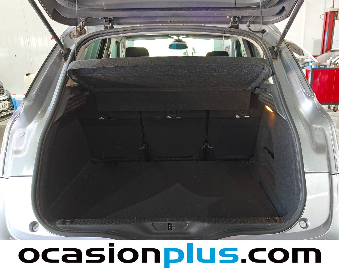 Foto Citroën C4 Spacetourer Citroën C4 Spacetourer BlueHDi 120 S&S Rip Curl (120 CV) siete plazas