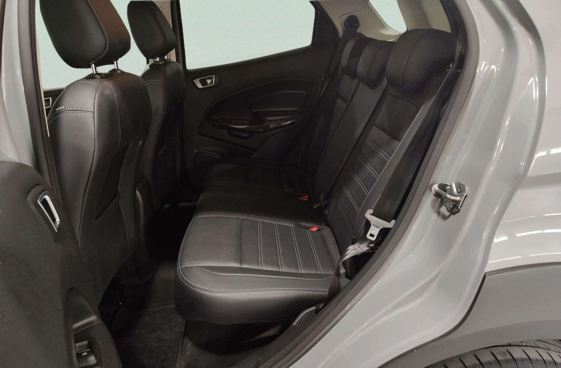 Ford EcoSport 1.0T EcoBoost Active - foto 12