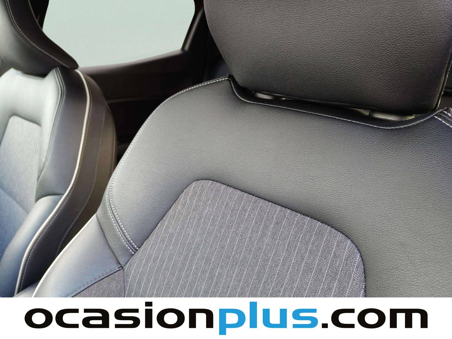 Foto Renault Clio Renault Clio Zen Blue dCi (115 CV)