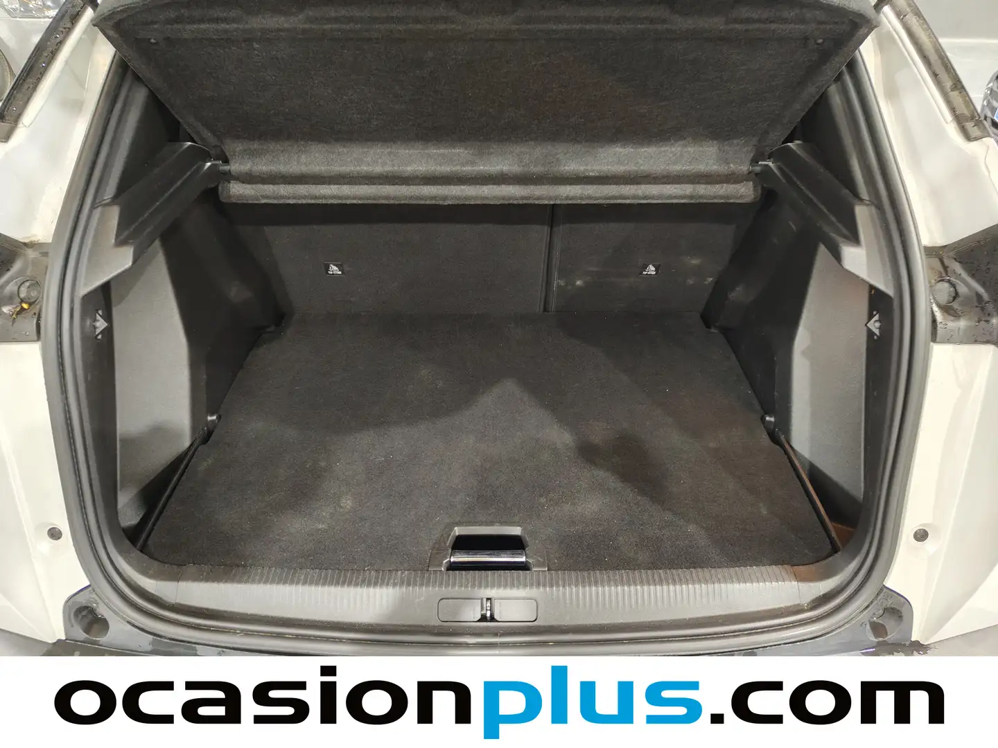 Foto Peugeot 2008 Peugeot 2008 PureTech 100 S&S Allure (100 CV)