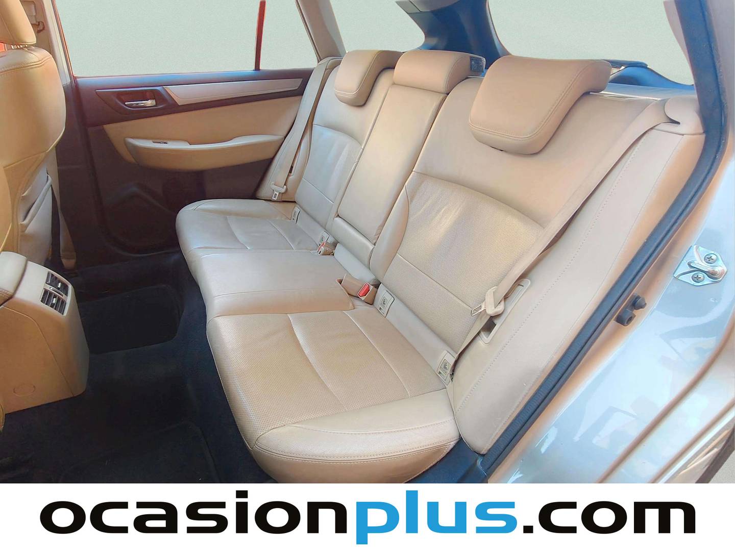 Foto asientos traseros Subaru Outback Subaru Outback 2.5 Executive Plus AWD CVT Lineartronic (175 CV)