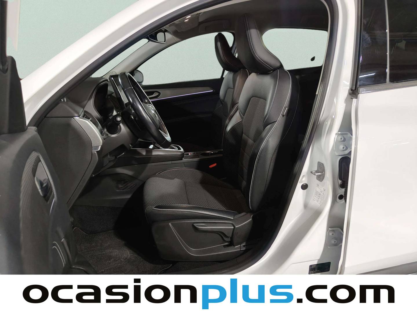 Foto asientos delanteros Renault Arkana Renault Arkana Zen TCe (140 CV) EDC Microhíbrido
