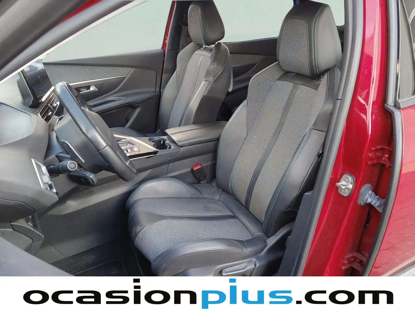 Foto Peugeot 5008 Peugeot 5008 PureTech 130 S&S Allure Pack EAT8  (130 CV)