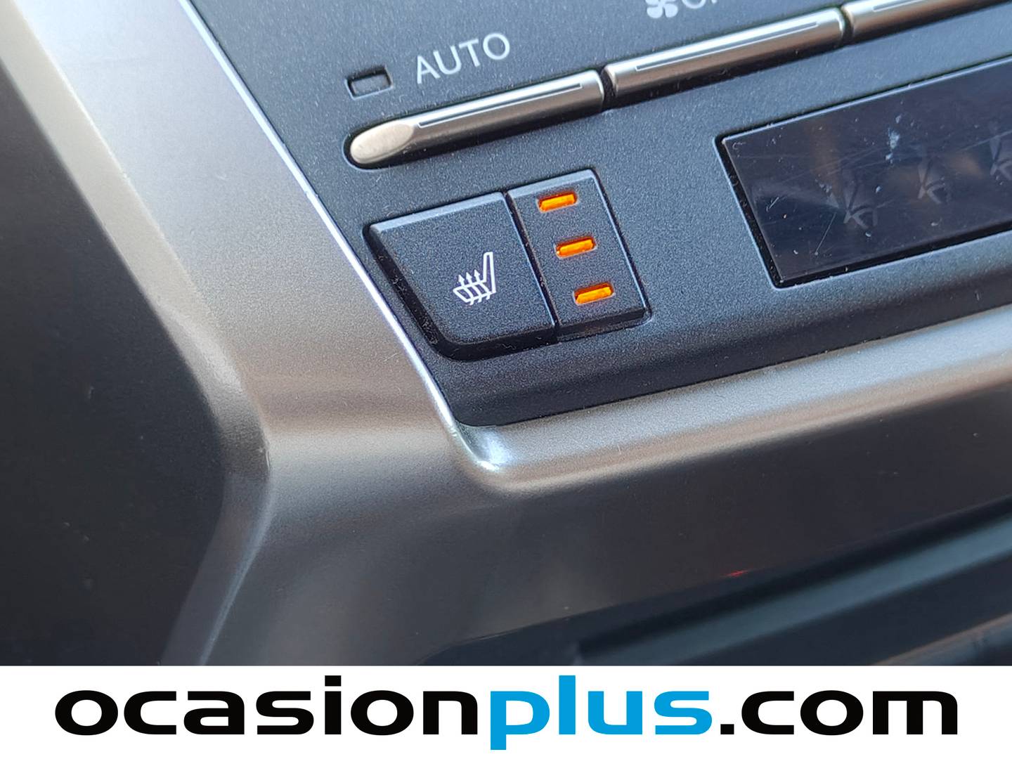 Equipamiento del Lexus NX Lexus NX 300h Executive Navigation 4WD (197 CV)