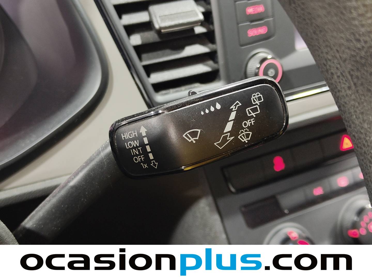 Foto Seat León SEAT León 1.2 TSI S&S Reference Plus (110 CV)