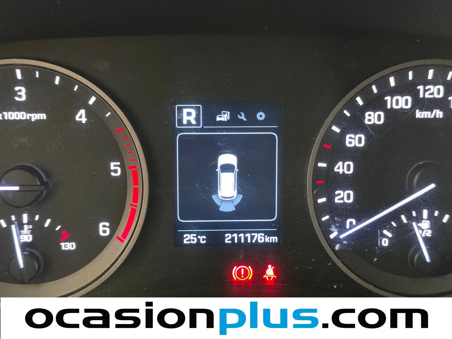 Extras y acabados del Hyundai Tucson Hyundai Tucson 1.7 CRDI BlueDrive Essence 4x2 (115 CV)