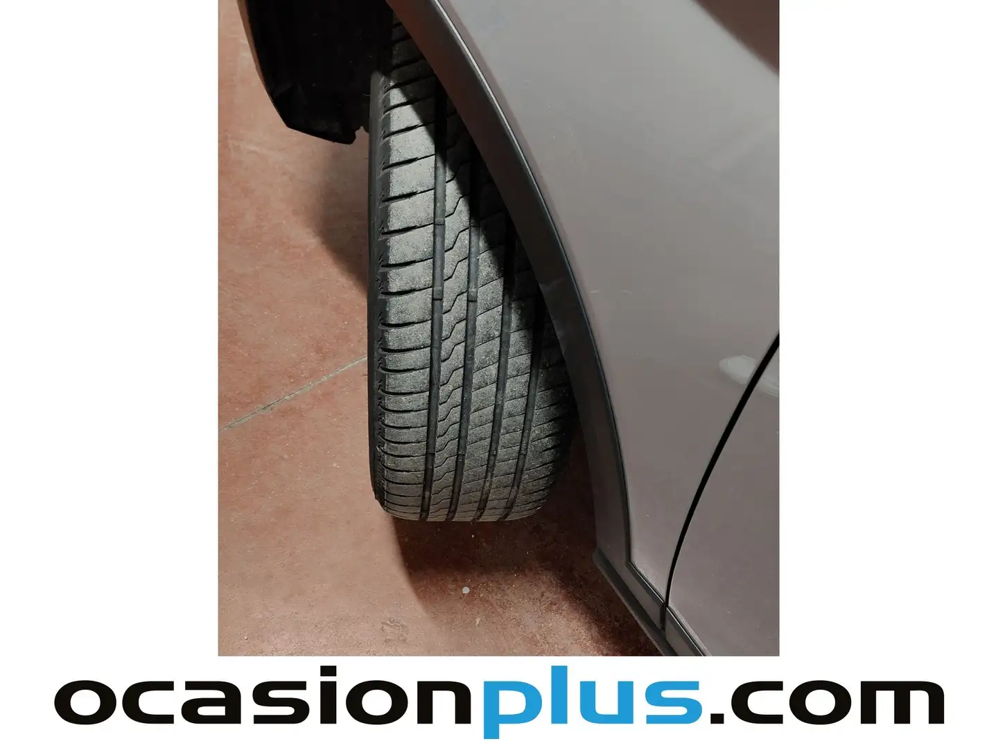 Foto Seat Arona SEAT Arona 1.0 TSI Ecomotive S&S Xcellence Edition (115 CV)