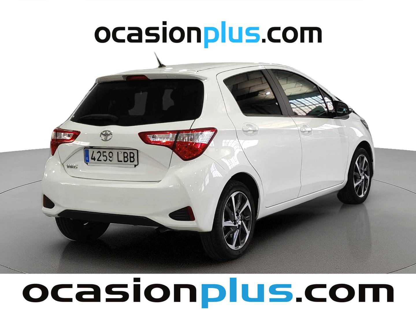 Foto trasera Toyota Yaris Toyota Yaris 1.5 Feel! Edition (111 CV) derecha