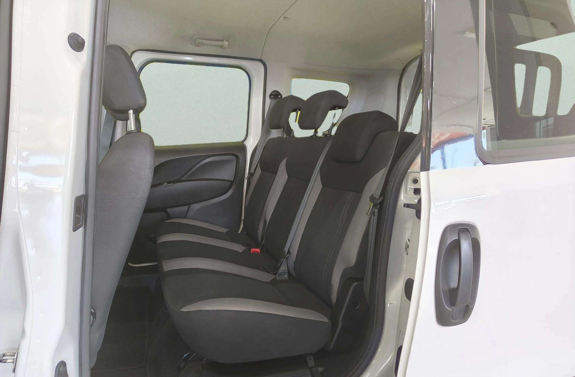 Fiat Doblò 1.6 MultiJet SX - foto 9