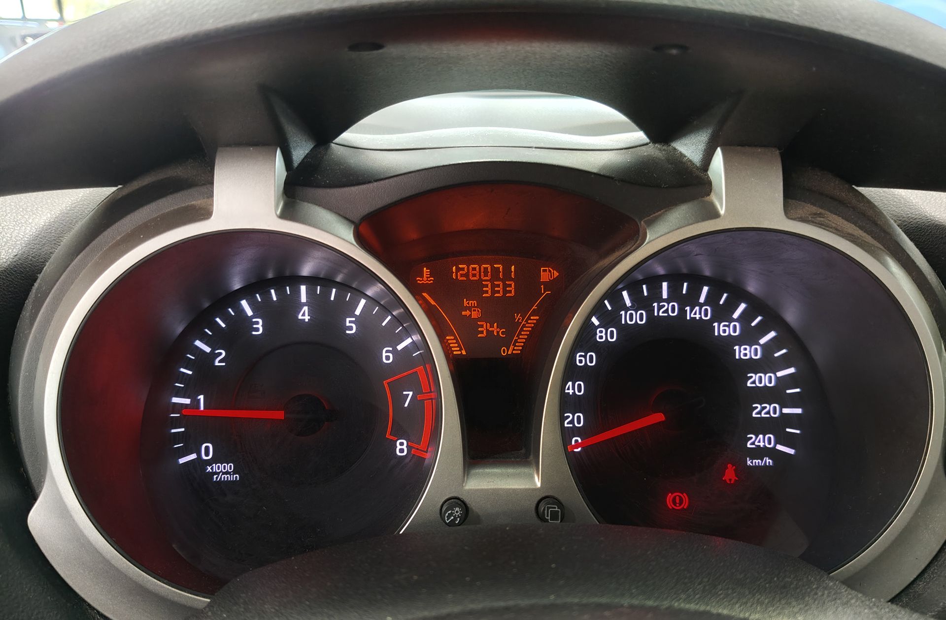 Nissan Juke 1.6 Tekna Premium 4x2 - foto 20