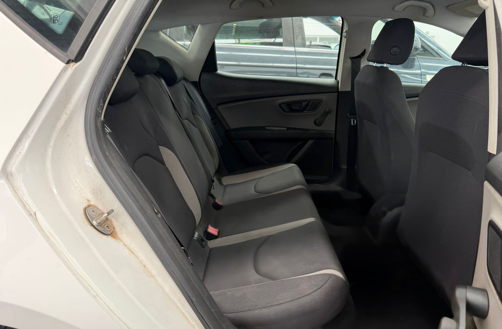 SEAT León 1.6 TDI Reference - foto 13
