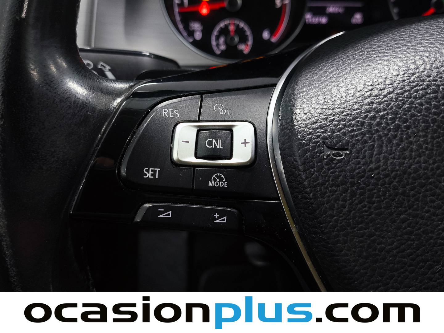 Equipamiento del Volkswagen Golf Volkswagen Golf Advance 1.6 TDI BMT (105 CV) DSG