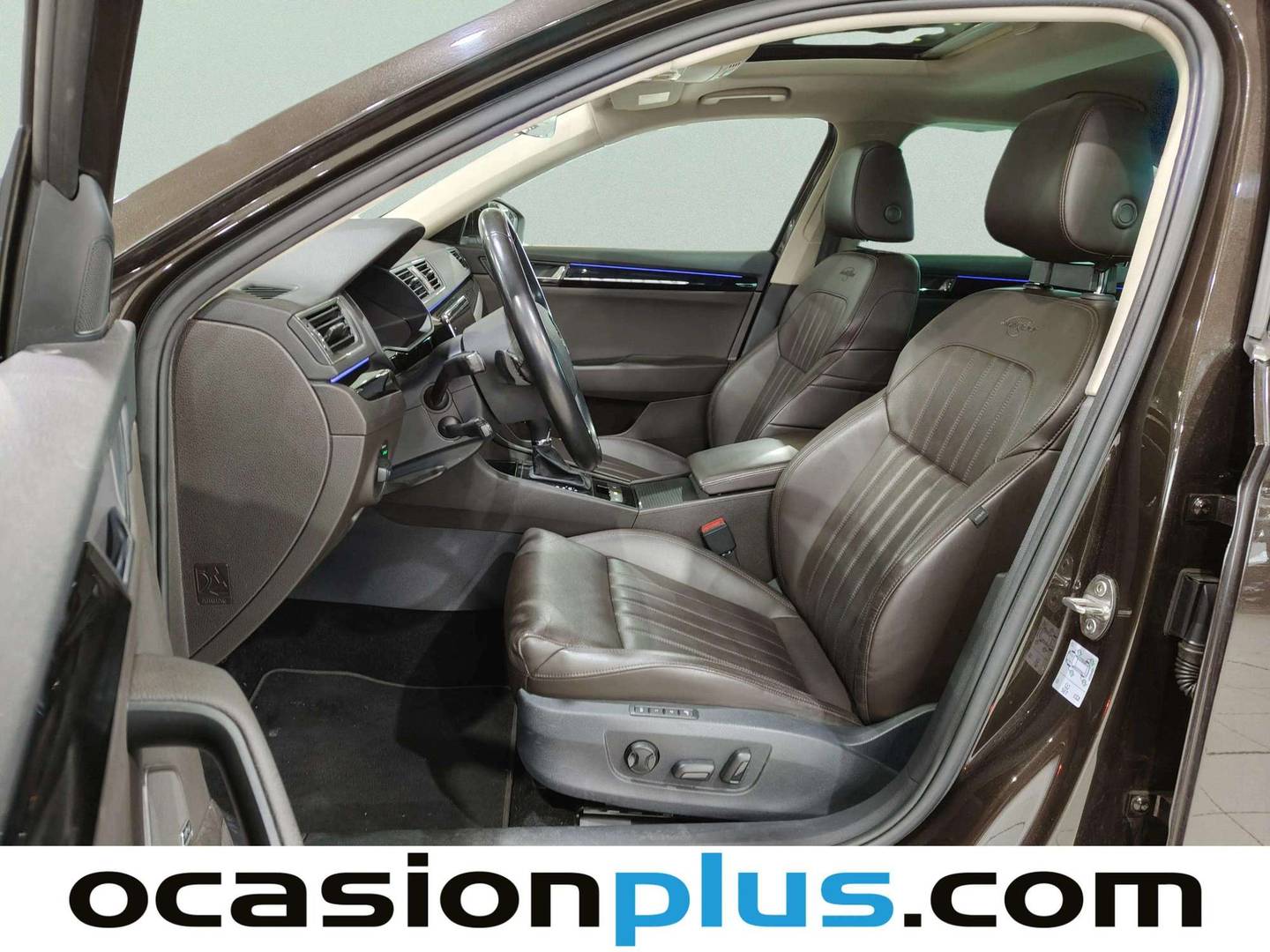 Foto Skoda Superb Skoda Superb 2.0 TDI Laurin&Klement DSG (190 CV)