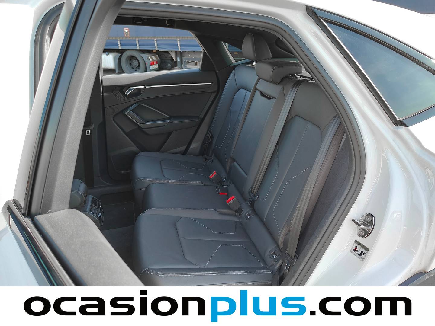 Foto asientos traseros Audi Q3 Sportback Audi Q3 Sportback Black line 35 TDI (150 CV) S tronic Pack S Line