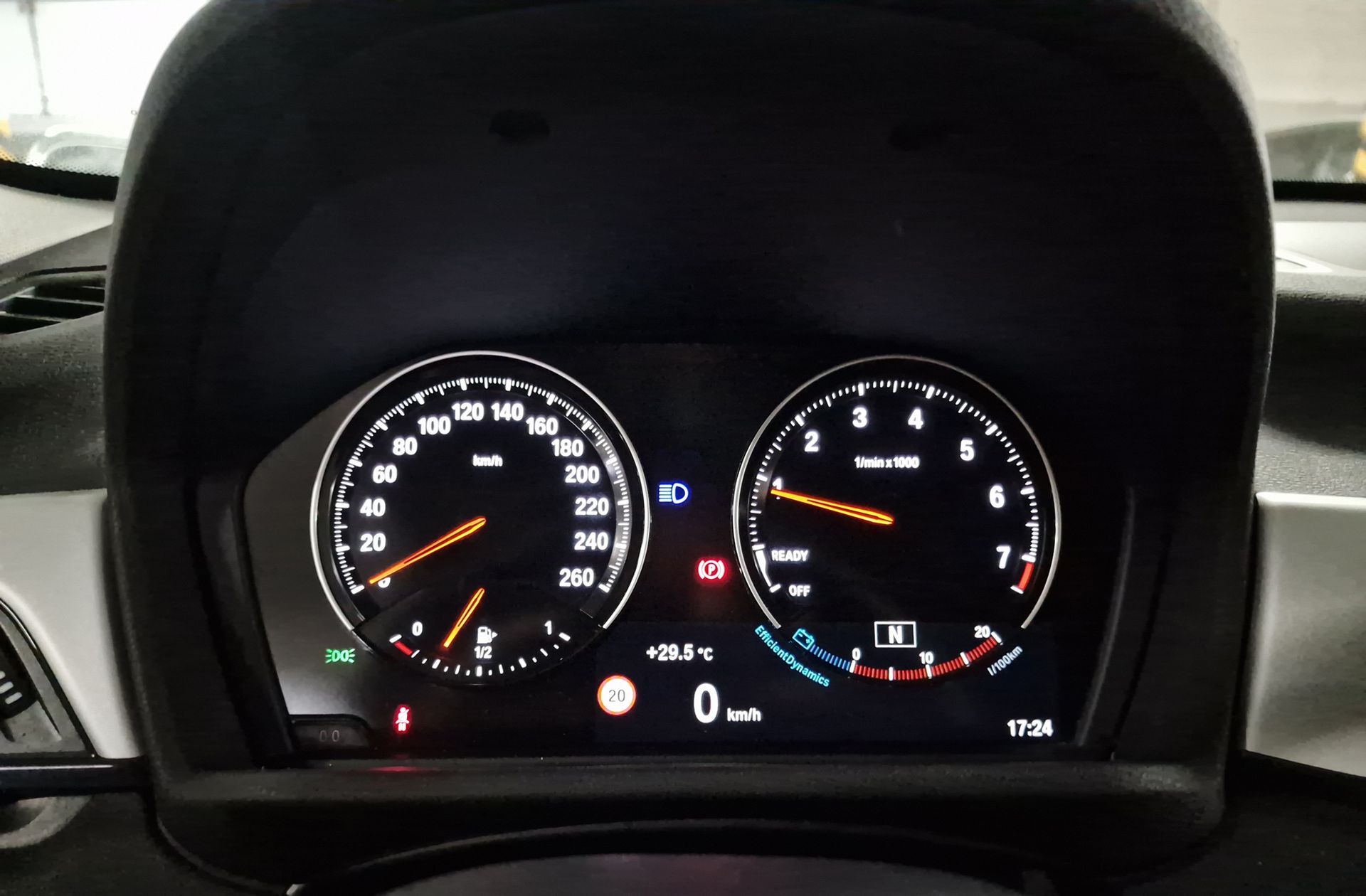 BMW X1 sDrive18i - foto 25