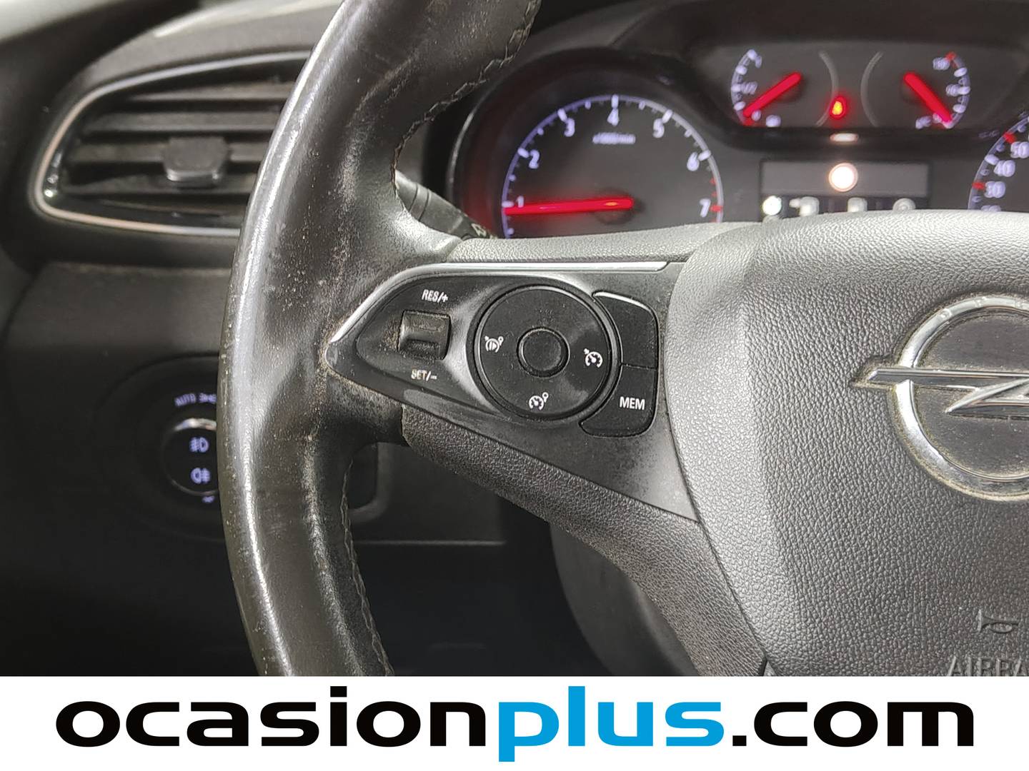 Foto Opel Grandland X Opel Grandland X 1.2 Turbo S&S Design Line (130 CV)