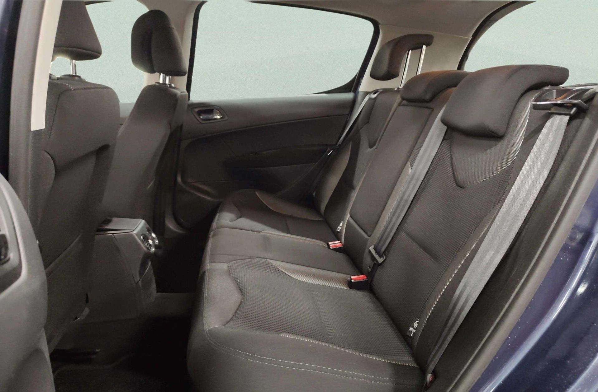 Peugeot 308 1.6 THP Premium - foto 12