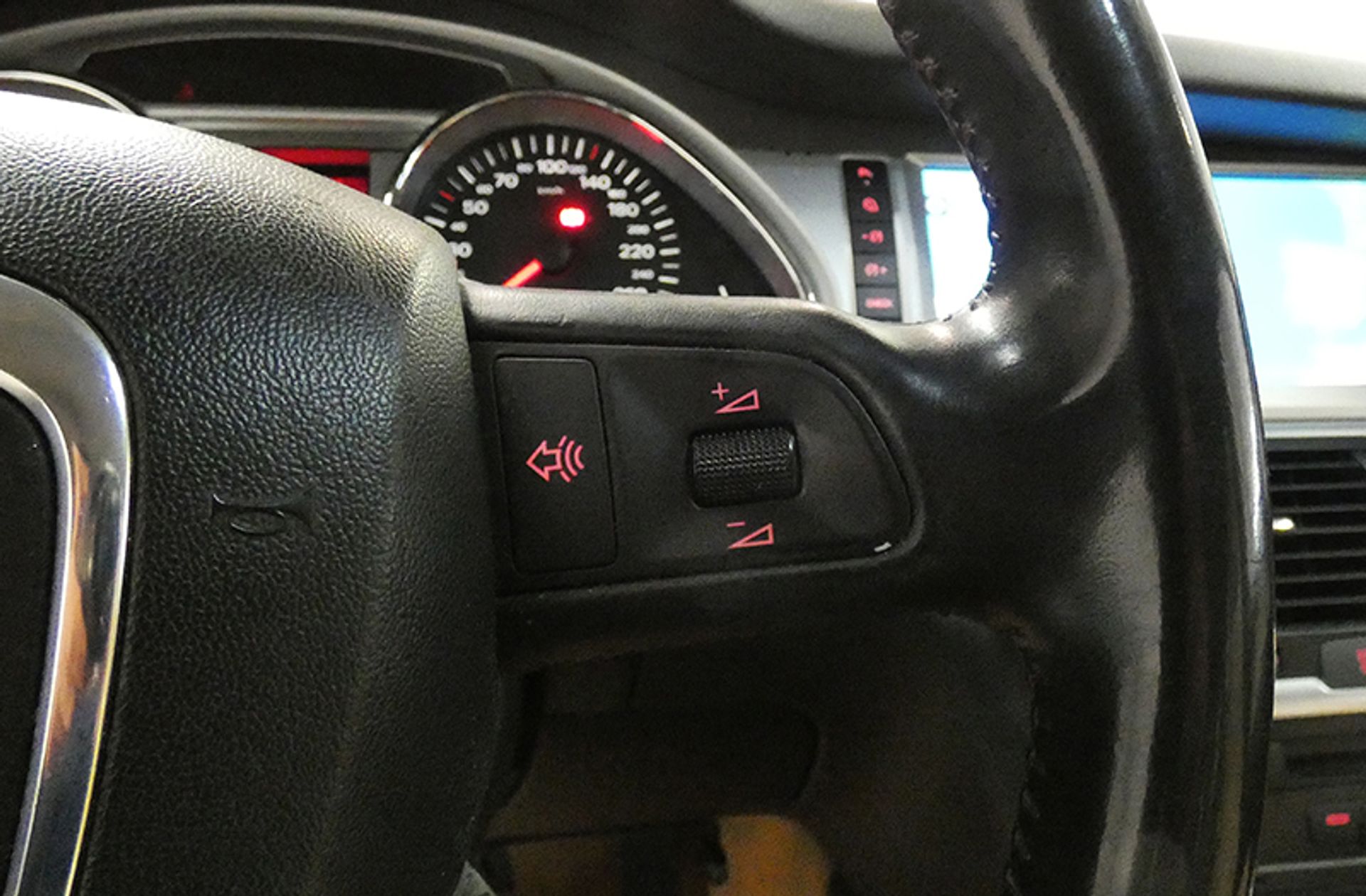 Audi Q7 3.0 TDI DPF quattro tiptronic - foto 26