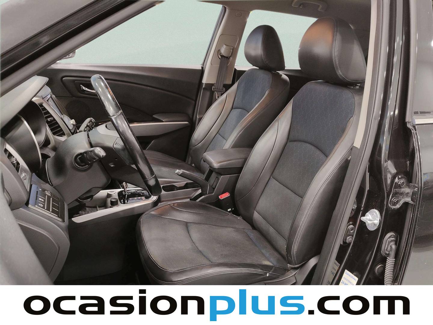 Foto asientos delanteros SsangYong Tivoli SsangYong Tivoli 1.6 D16T Limited Auto 4x2 (115 CV)