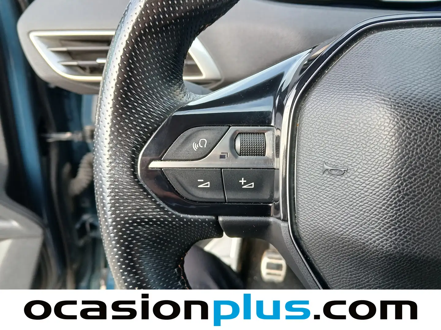 Foto Peugeot 3008 Peugeot 3008 PureTech 130 S&S GT (130 CV)