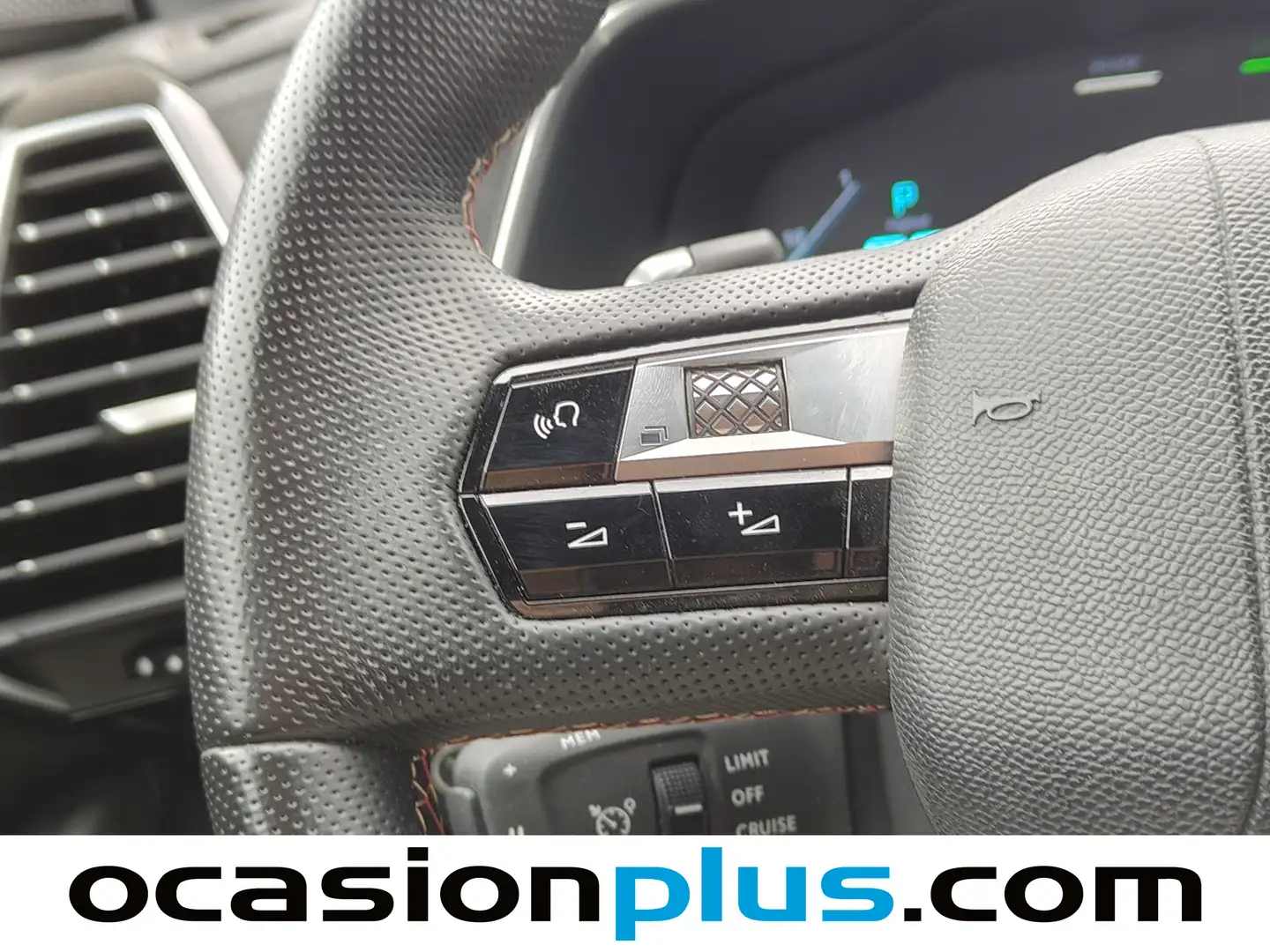 Foto DS DS 7 Crossback DS DS7 Crossback E-Tense 300 Performance Line+ 4WD Auto (300 CV)