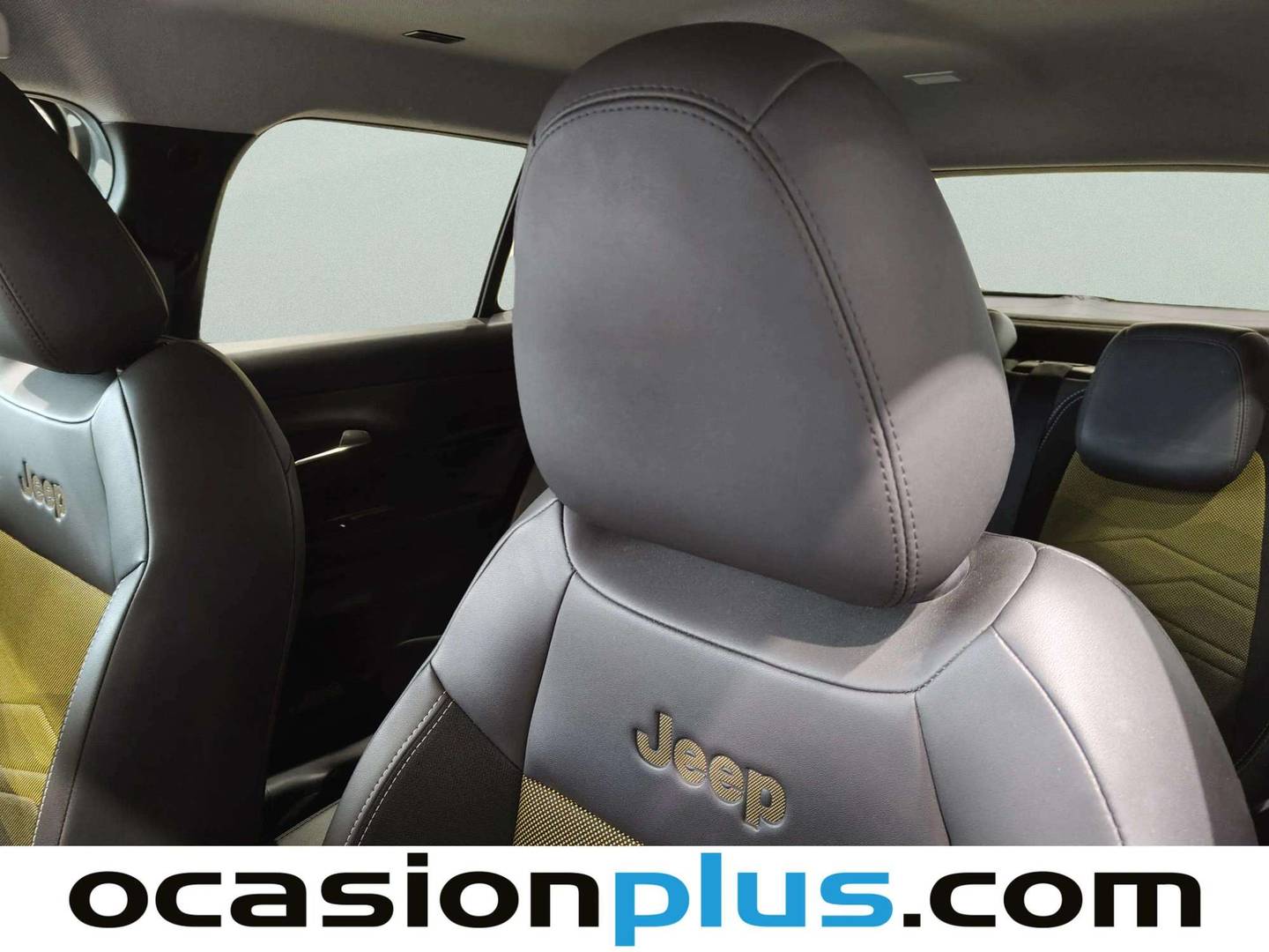 Foto Jeep Avenger Jeep Avenger 1.2 G Summit (100 CV)