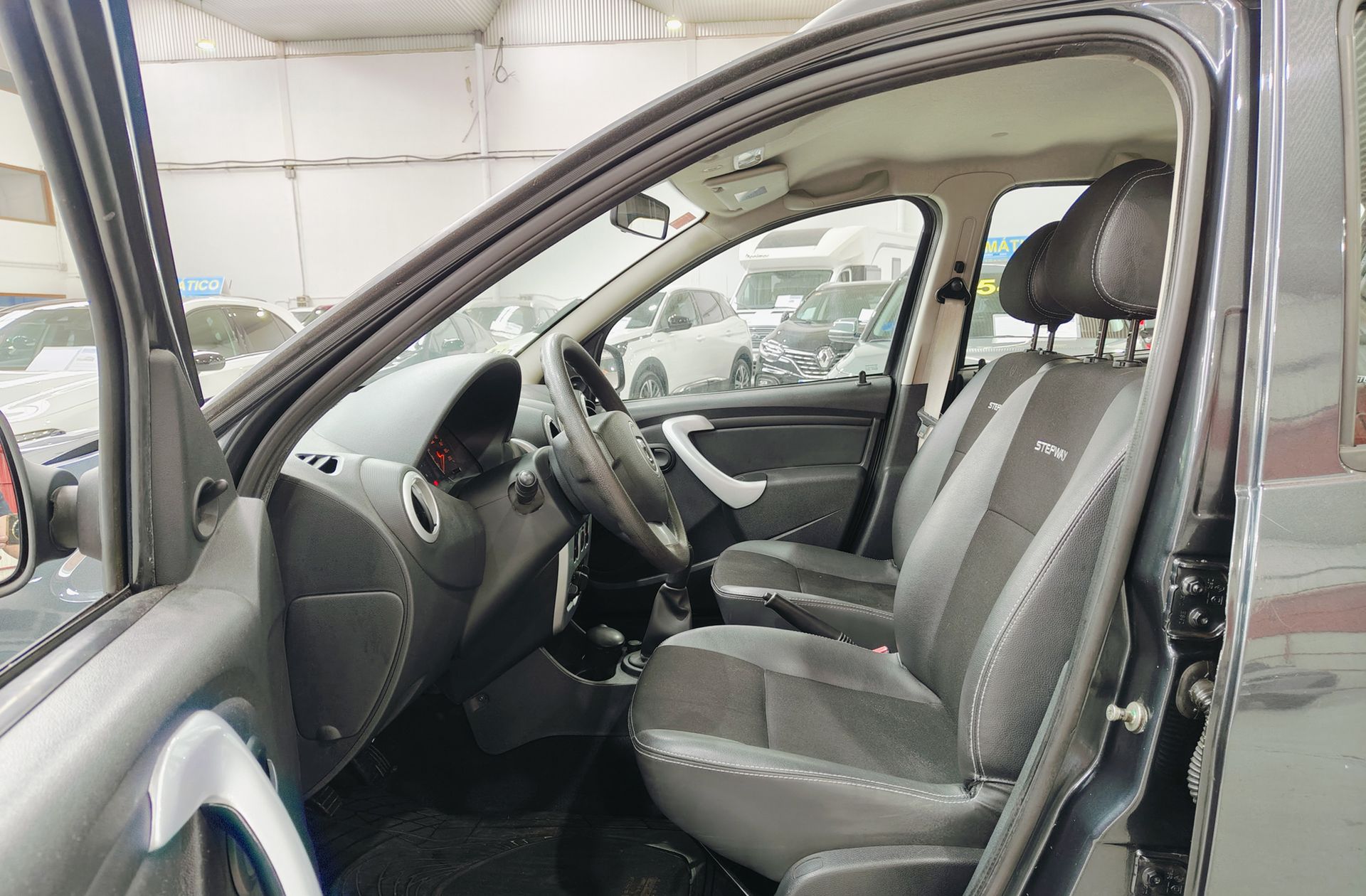 Dacia Sandero dCi 90 Stepway Music - foto 8