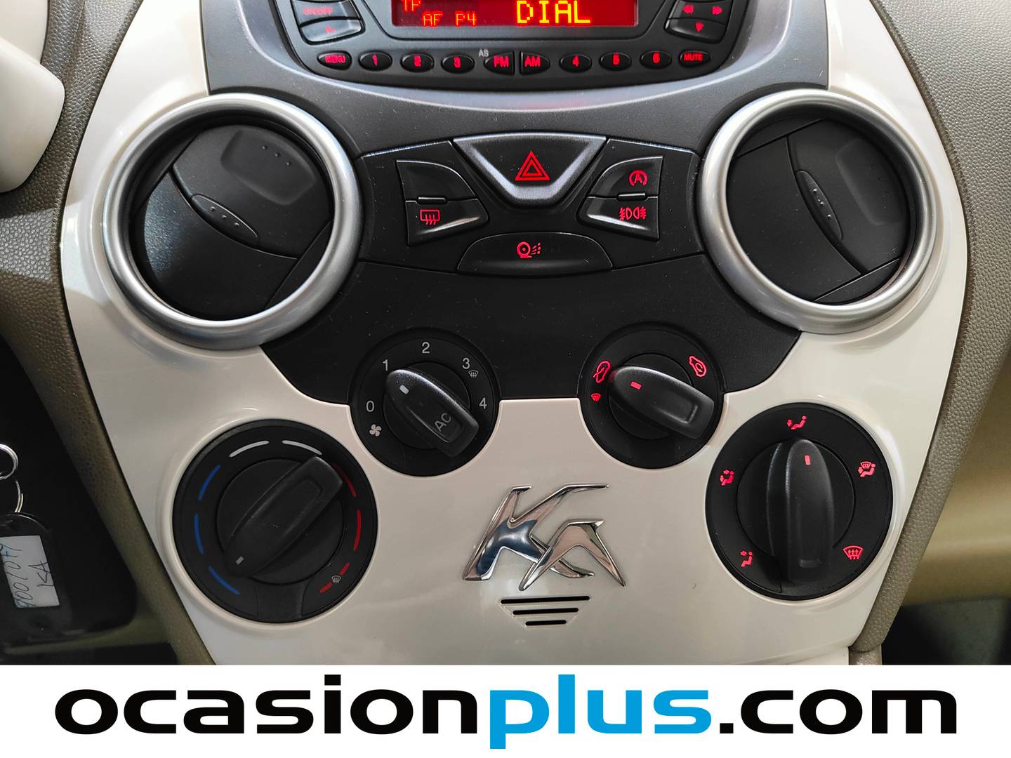 Extras y acabados del Ford Ka Ford Ka 1.20 Titanium+ (69 CV)