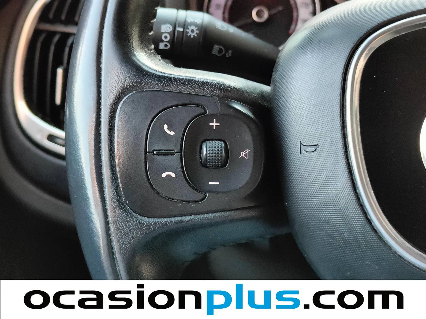 Foto Fiat 500L Fiat 500L 1.6 16v MultiJet II S&S Living (105 CV) 7 Plazas