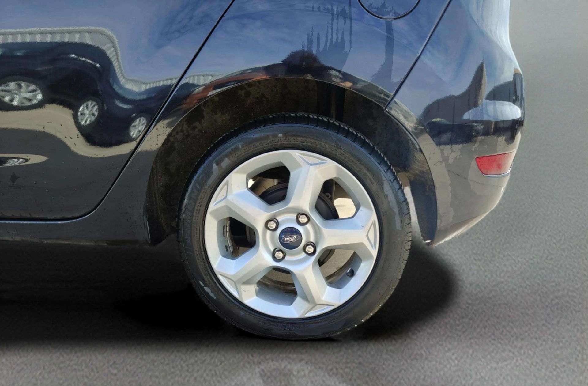 Ford Fiesta 1.4 TDCi Trend - foto 26