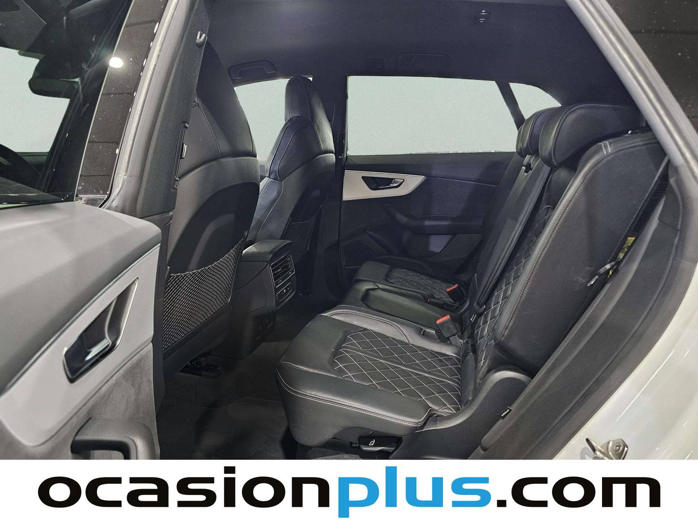 Foto asientos traseros Audi Q8 Audi Q8 TFSIe TFSIe Black line plus 60 TFSIe quattro (462 CV) tiptronic