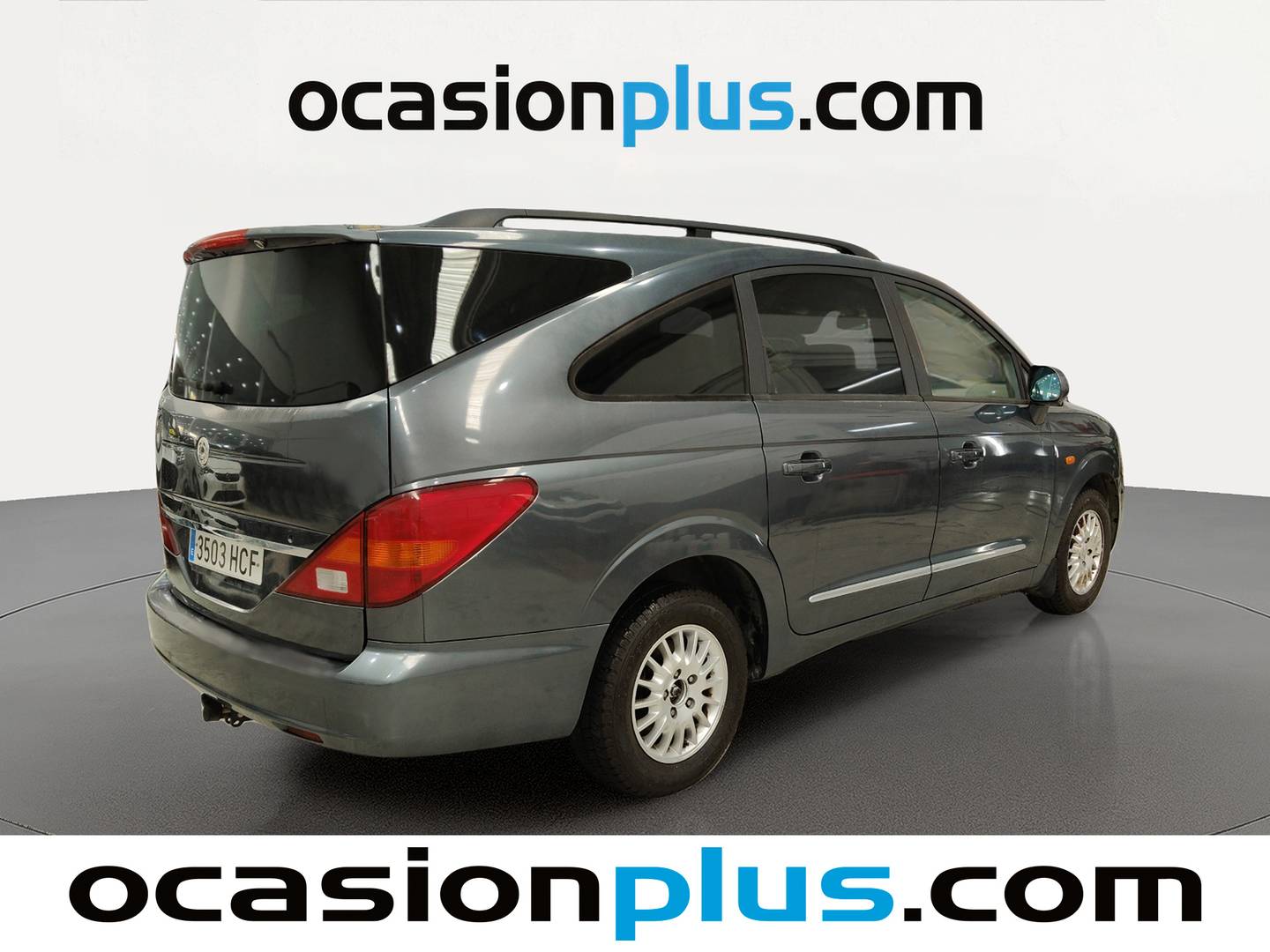 Foto trasera SsangYong Rodius SsangYong Rodius 270 Xdi Limited (165 CV) 7 Plazas derecha