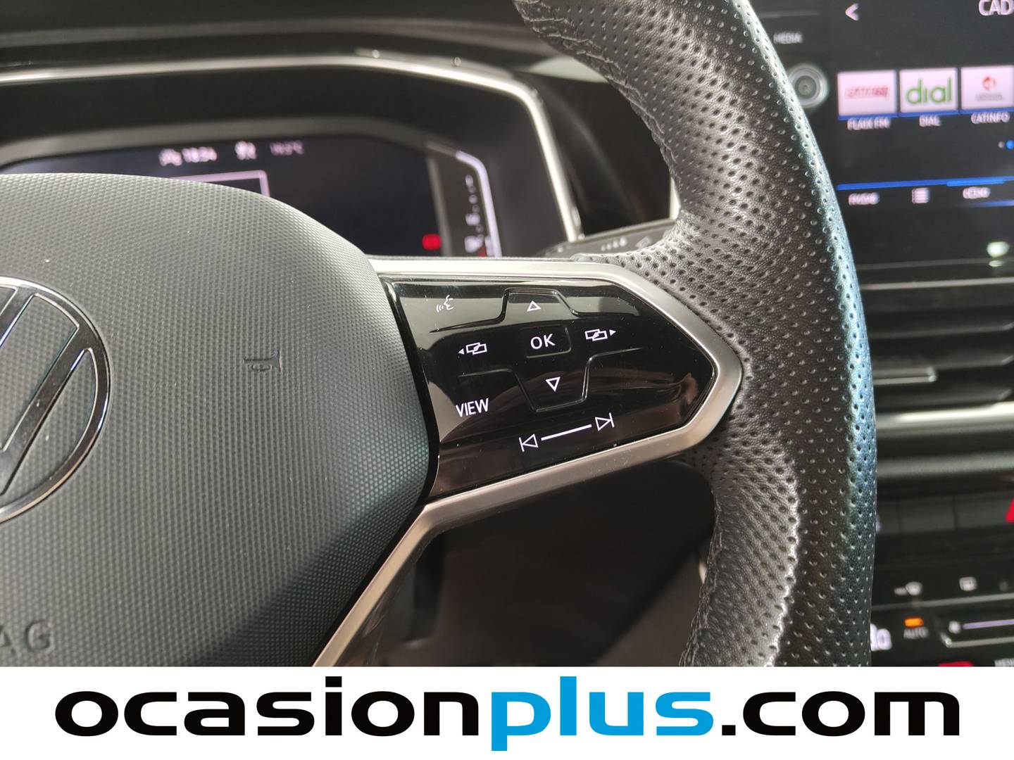 Foto Volkswagen T-Roc Volkswagen T-Roc R-Line 1.5 TSI (150 CV) DSG