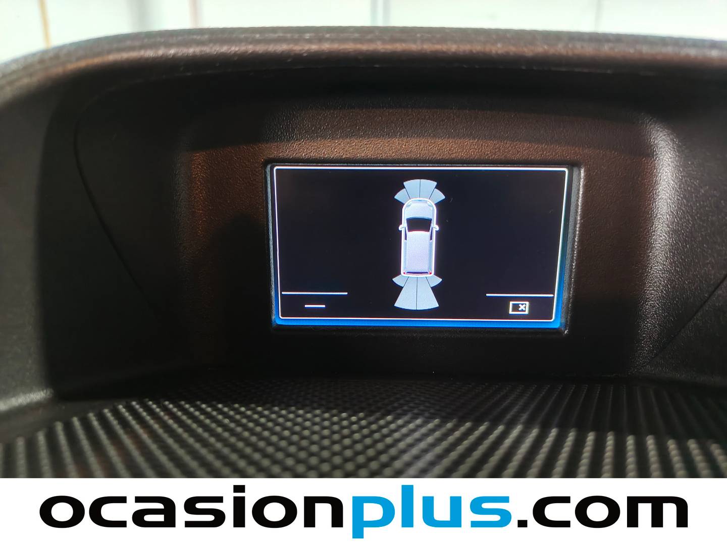 Extras y acabados del Ford Transit Custom Ford Transit Custom Kombi 2.0 TDCI 310 L1 Trend (170 CV) 8 Plazas