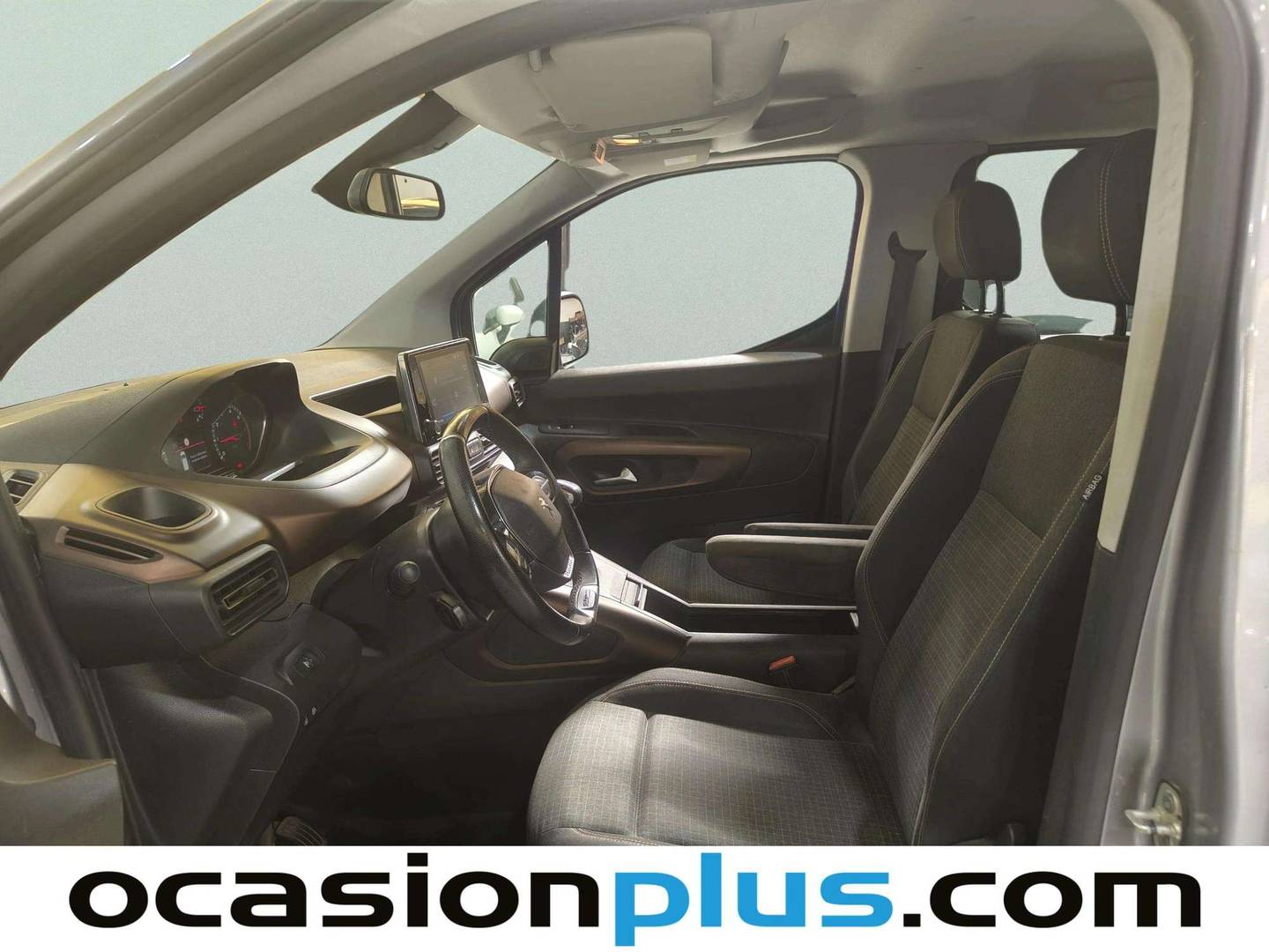 Foto asientos delanteros Peugeot Rifter Peugeot Rifter PureTech 110 GT Line Standard (110 CV)