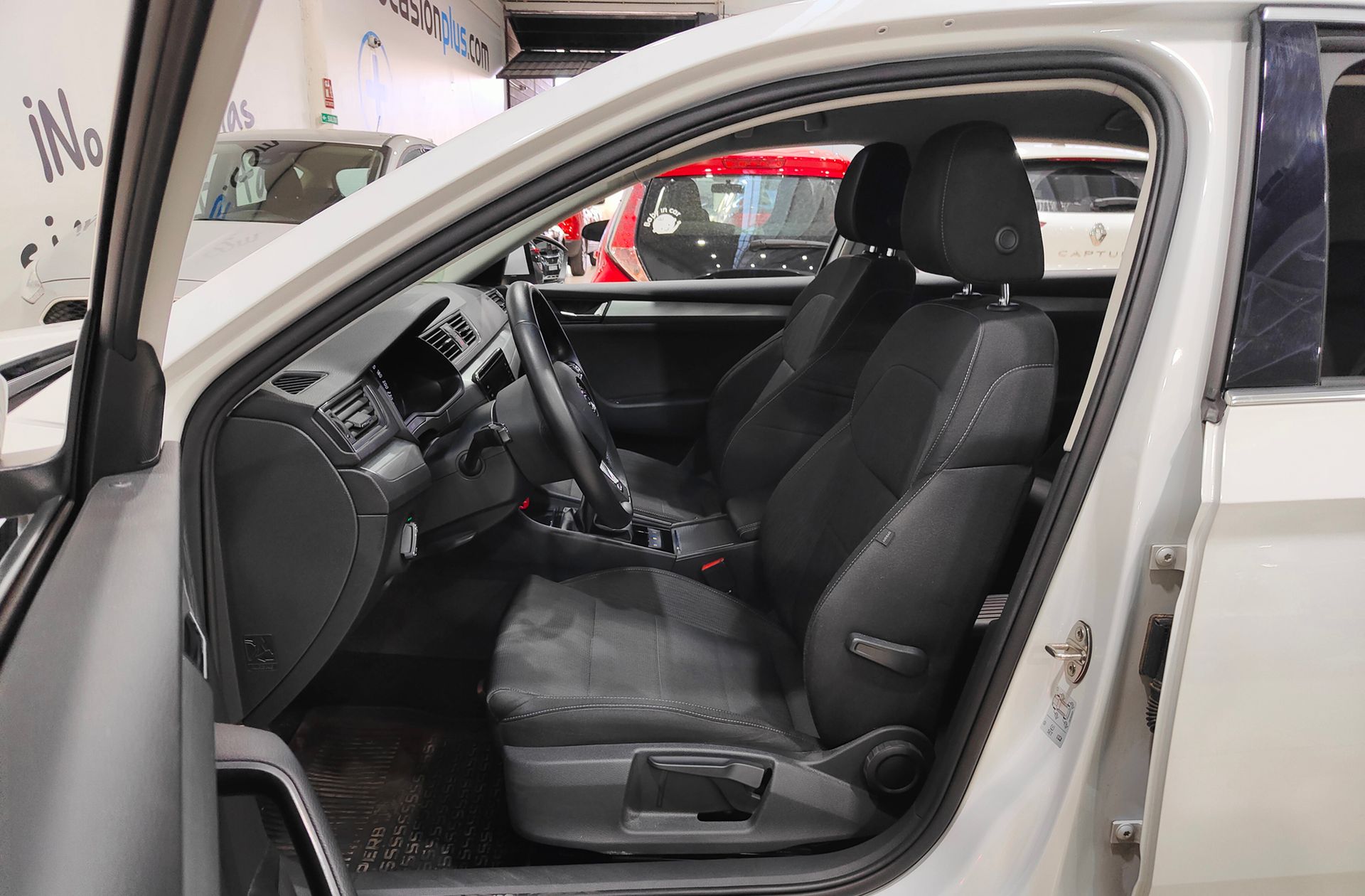 Škoda Superb 1.4 TSI Ambition - foto 11