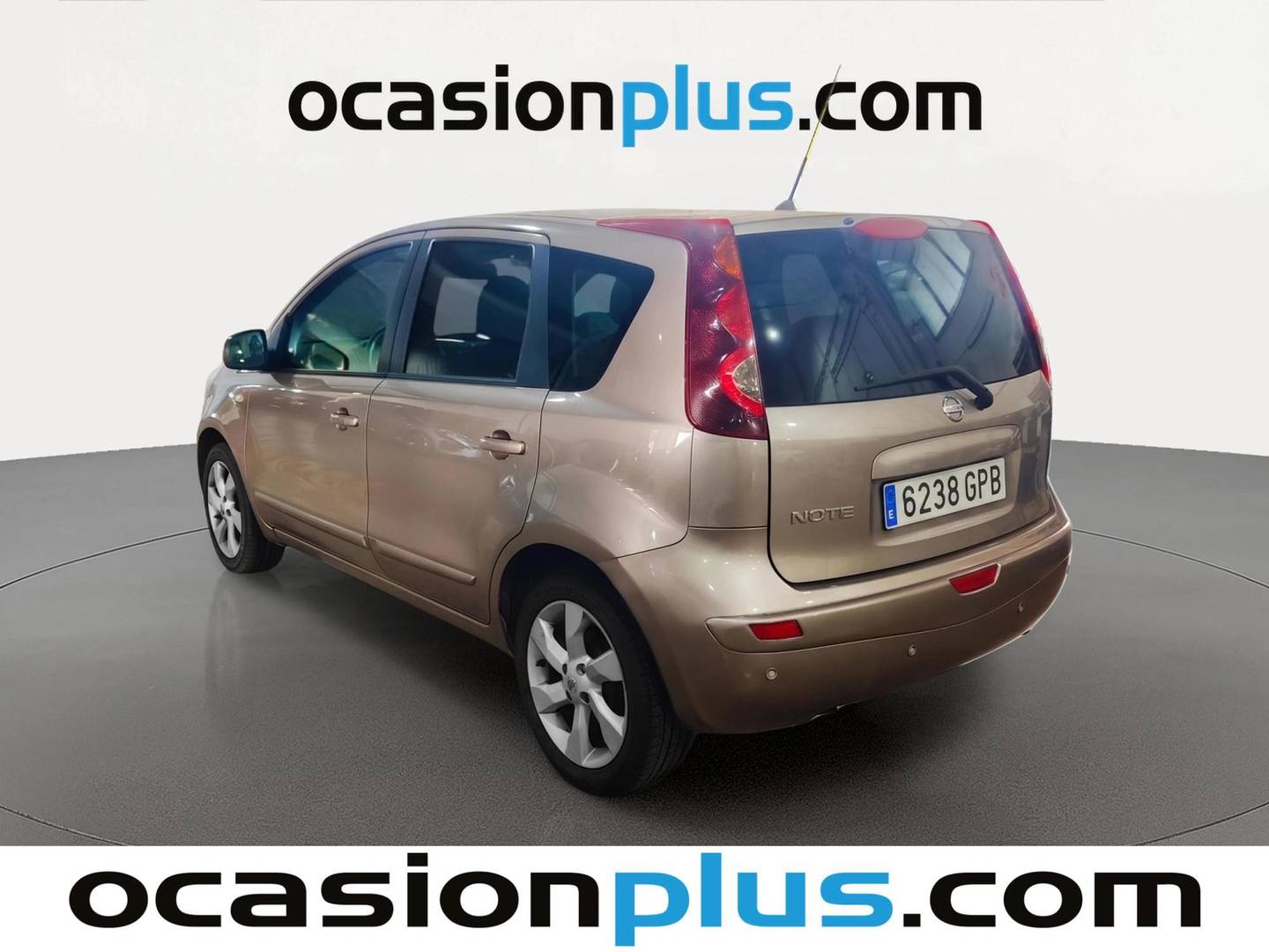 Foto trasera Nissan NOTE Nissan Note 1.6 Tekna (110 CV) izquierda