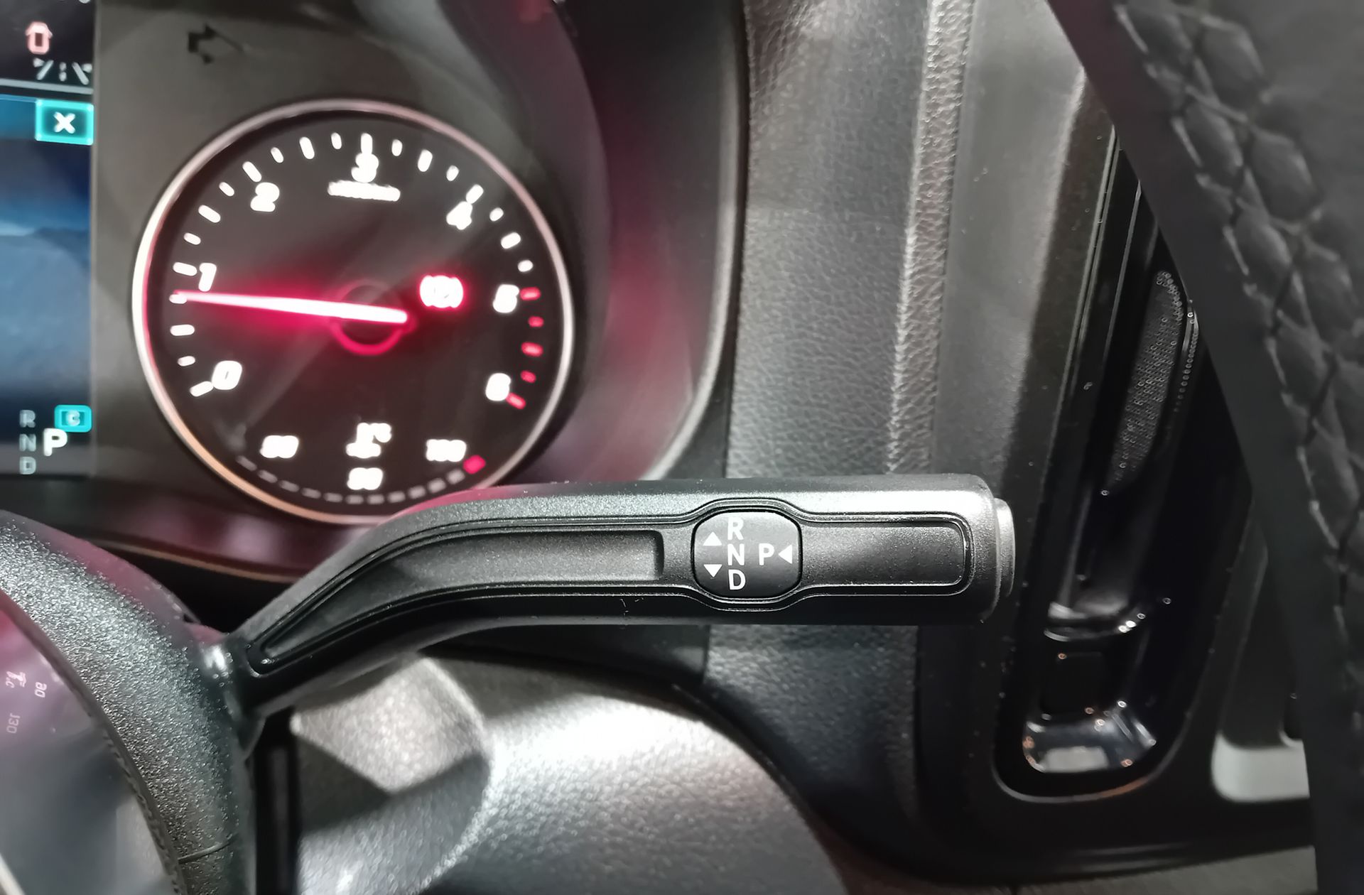 Mercedes-Benz Vito 114 CDI Tourer Pro Larga 9 plazas - foto 6