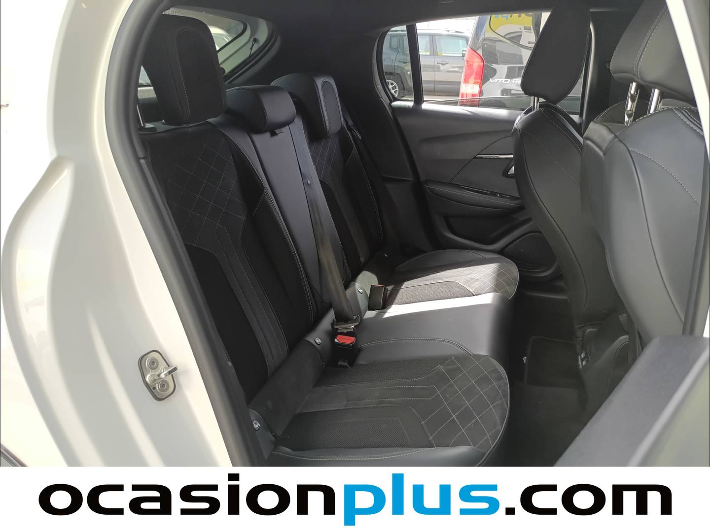 Foto asientos traseros Peugeot 208 Peugeot 208 PureTech 130 GT Pack EAT8 (130 CV)