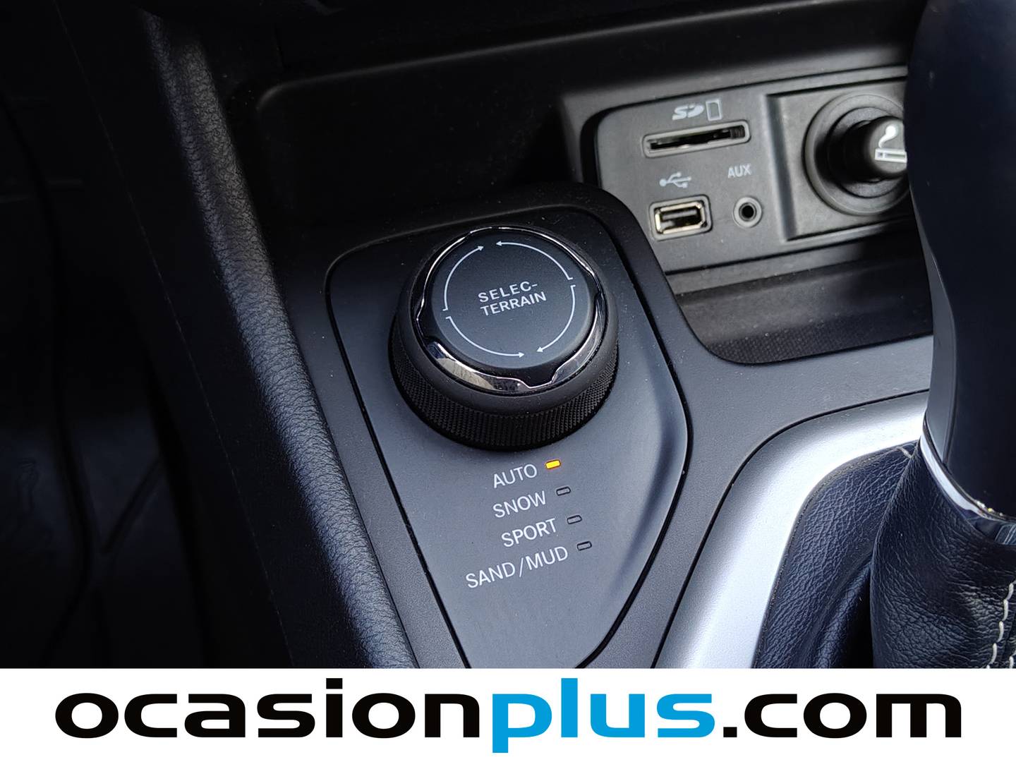 Foto Jeep Cherokee Jeep Cherokee 2.2 CRD Limited 4x4 Auto Act. D.I  (200 CV)