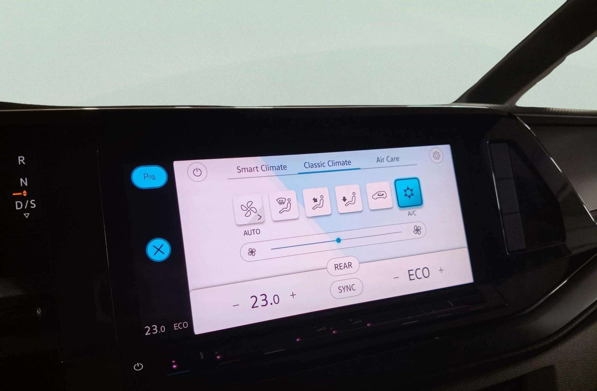 Volkswagen Multivan 1.4 TSI PHEV Batalla Corta DSG 7 plazas - foto 33