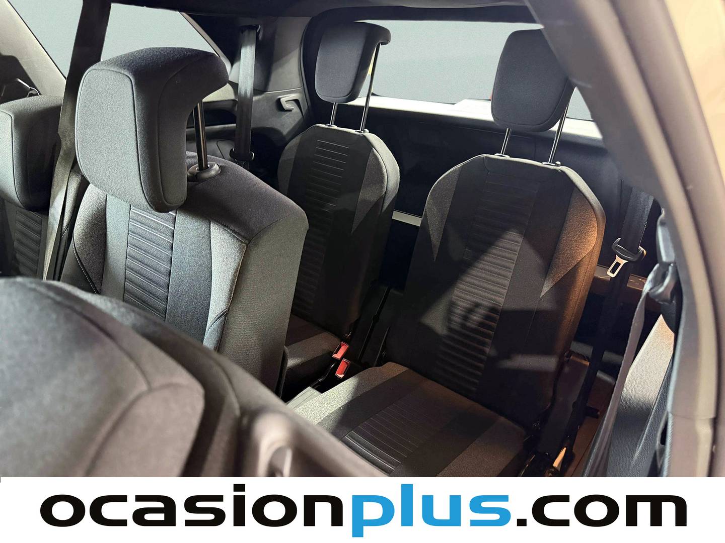 Extras y acabados del Peugeot 5008 Hybrid Peugeot 5008 Hybrid 1.2 Active Pack eDCS6 100 kW (136 CV) 7 plazas