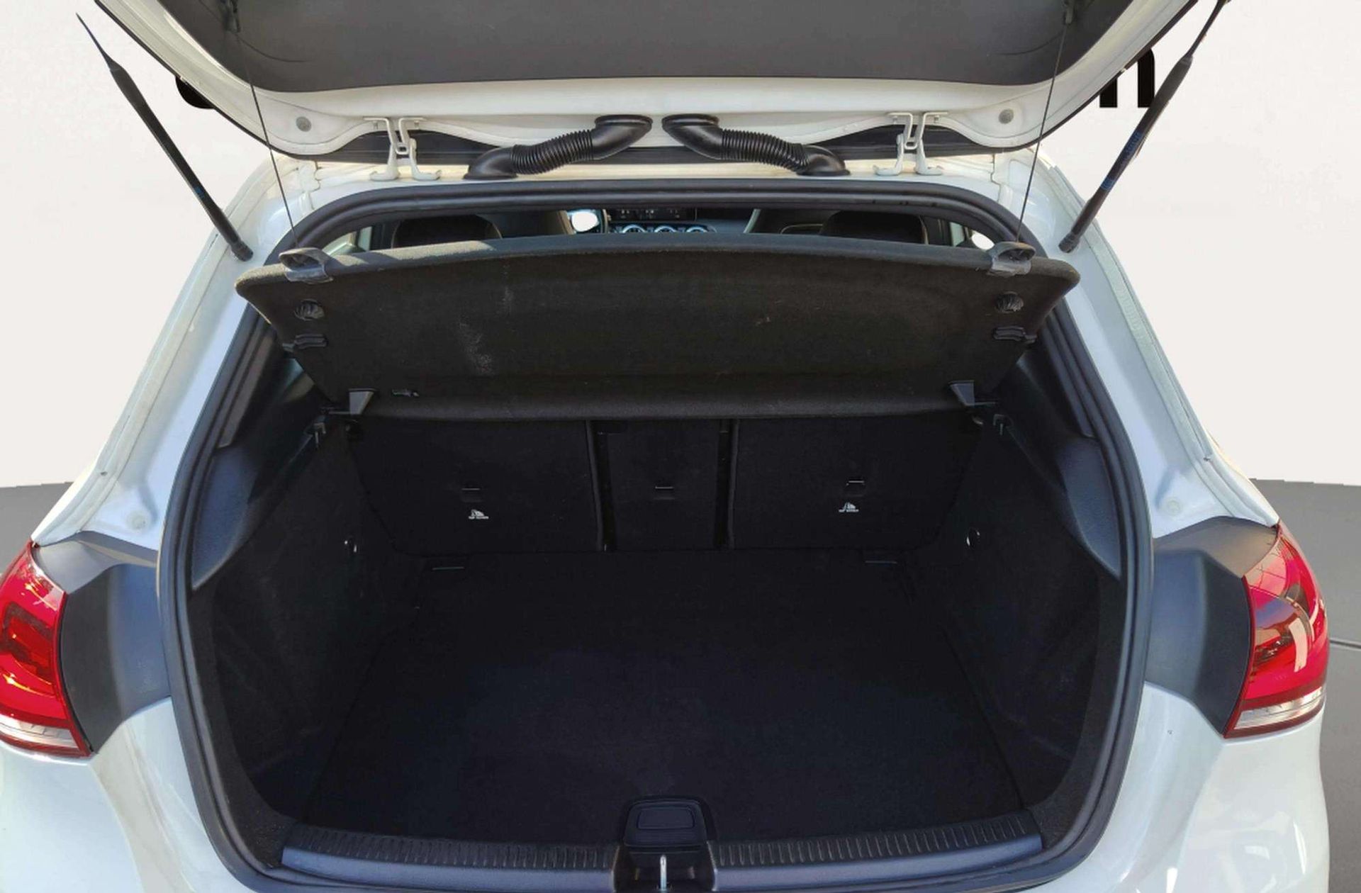 Mercedes-Benz Clase A 180 d Pack AMG - foto 21
