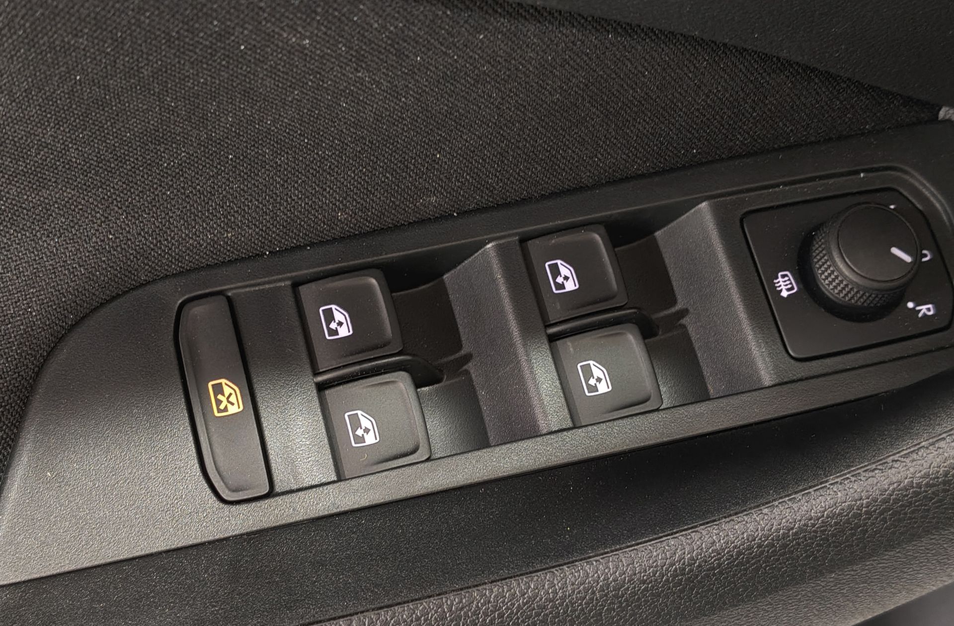Škoda Kamiq 1.0 TSI Selection DSG - foto 36