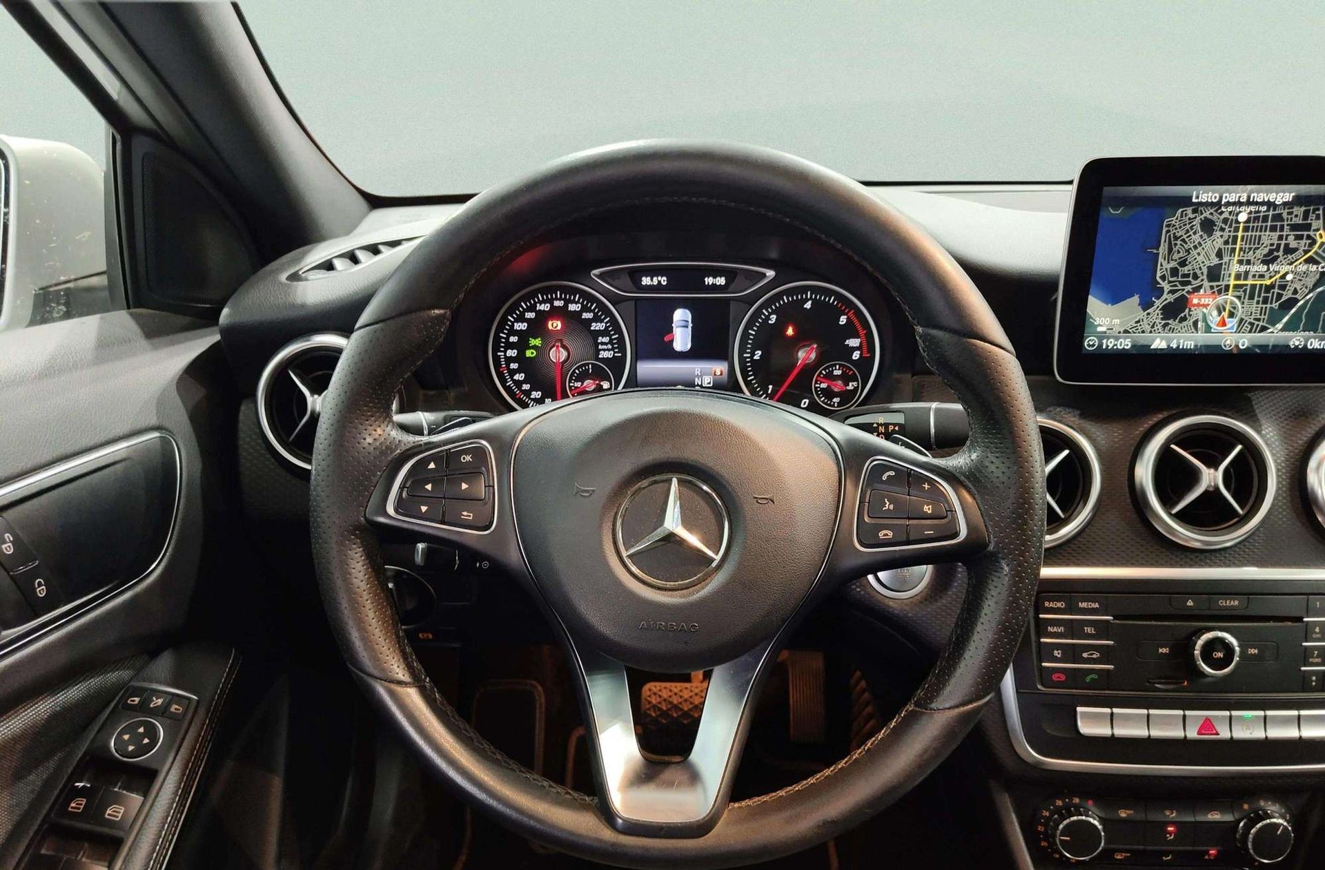 Mercedes-Benz Clase A 200 d Pack AMG - foto 27