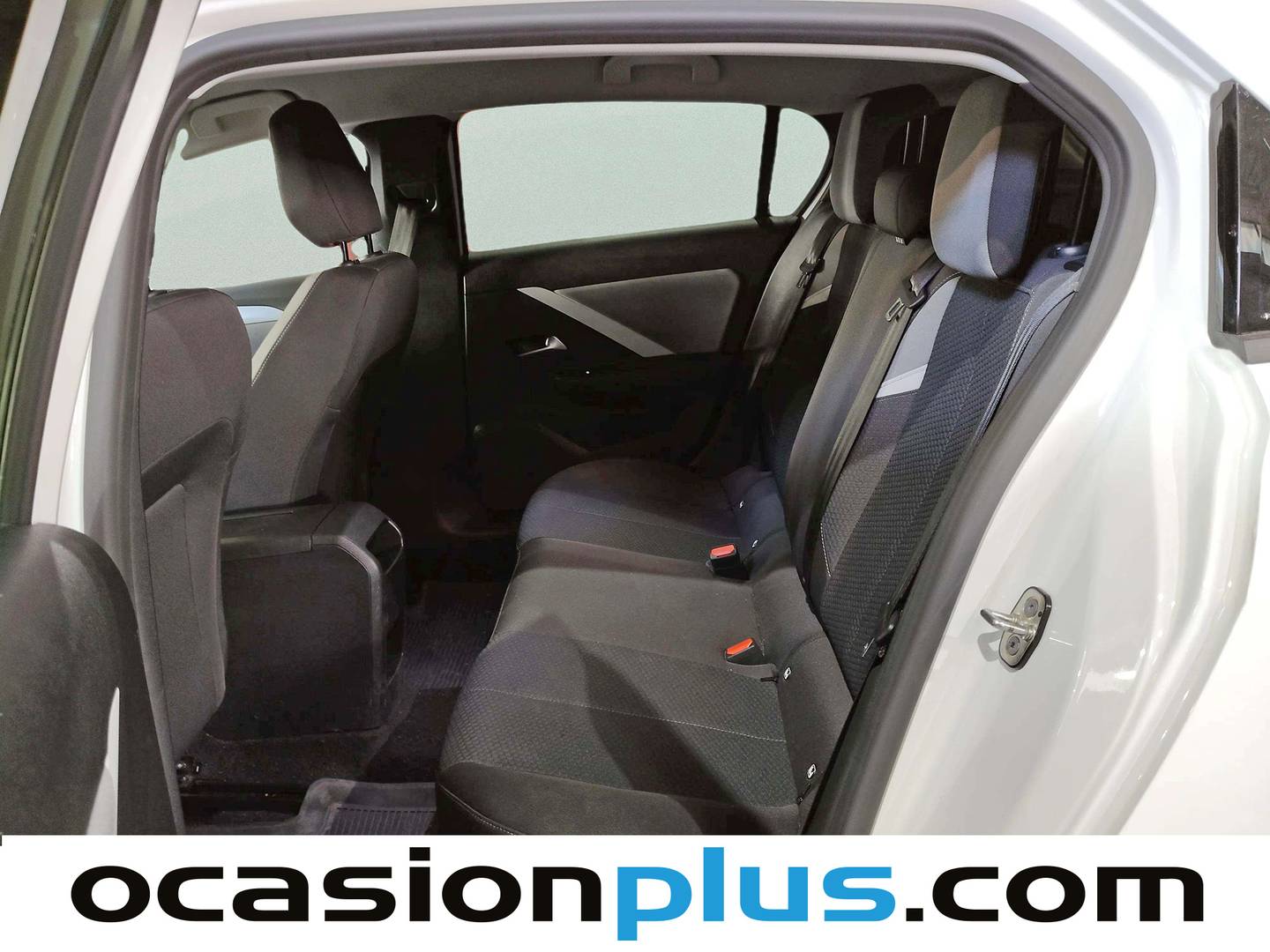 Foto asientos traseros Opel Astra Opel Astra 1.2 Turbo XHL Edition (110 CV)